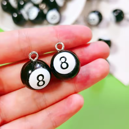 10個入りミニビリヤードブラック8レジン3Dチャーム、面白く - Jewelry Making Game のレビューと価格