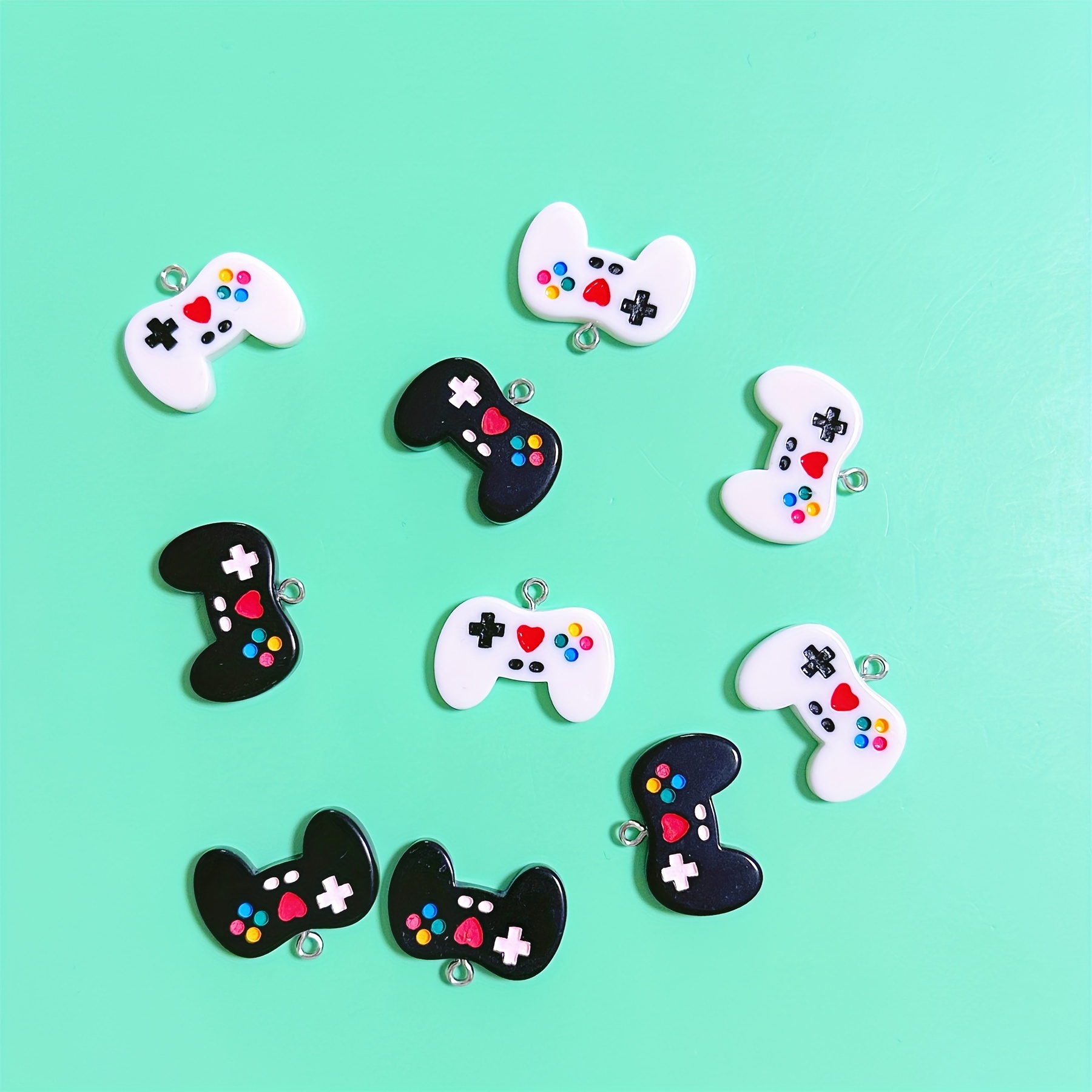 10 個黒ゲームコントローラー樹脂チャームゲームパッドペンダ - Jewelry Making Game のレビューと価格