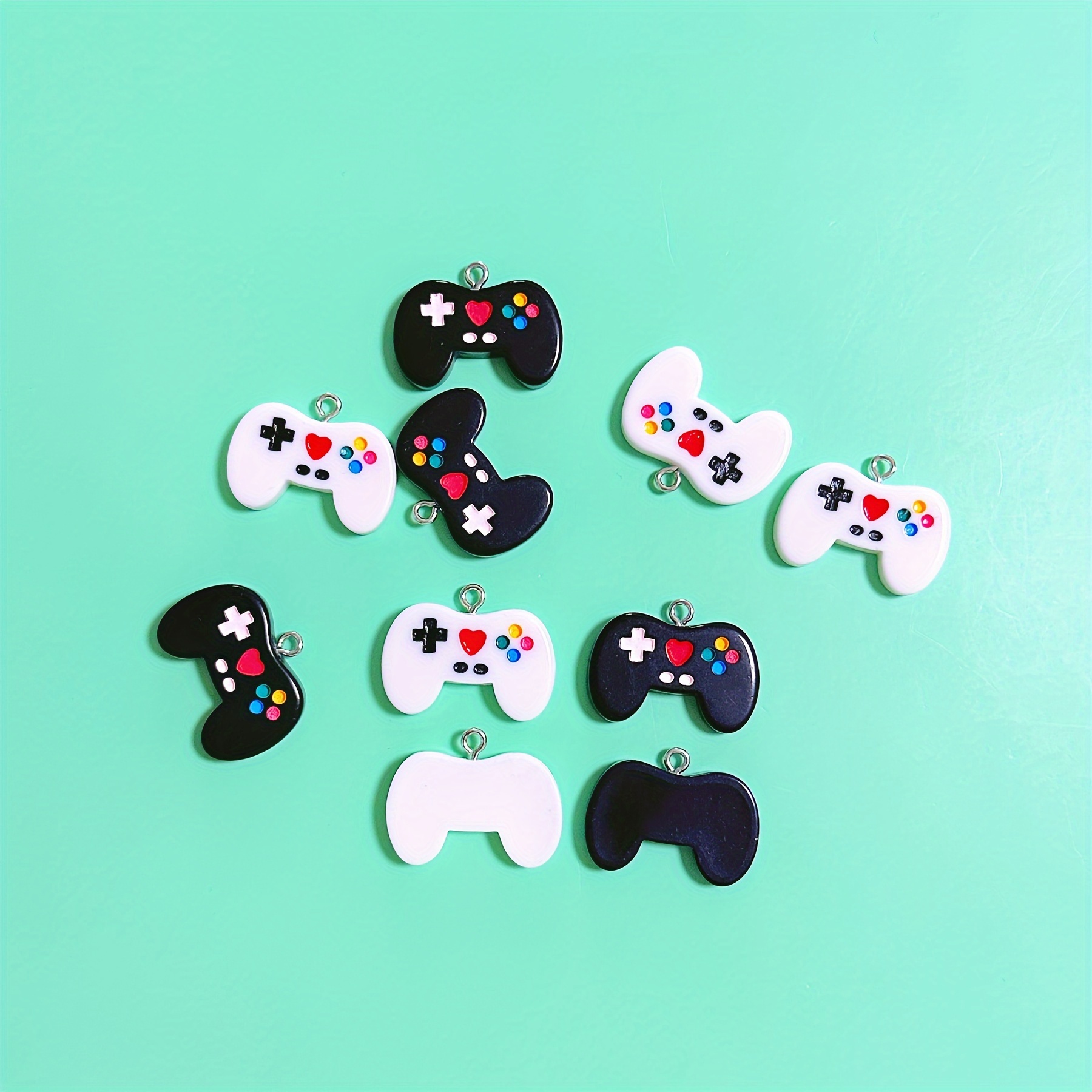 10 個黒ゲームコントローラー樹脂チャームゲームパッドペンダ - Jewelry Making Game のレビューと価格